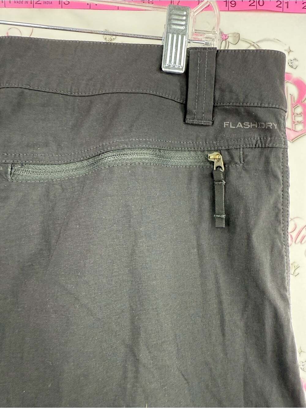 The North Face Men's Black Technical Cargo Pants - Picture 9 of 14